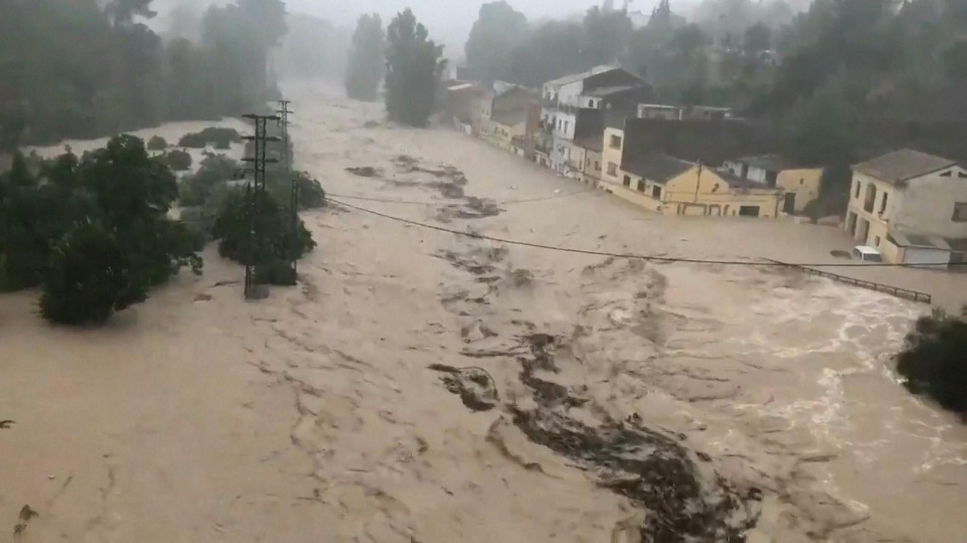 Drie Doden Bij Spaans Noodweer